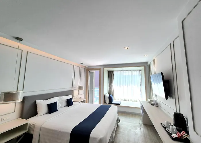 The Bloc Hotel Phuket - Sha Extra Plus